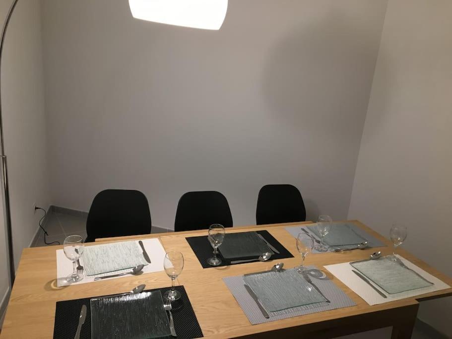 Appartement Le 58 - Loft Robespierre à Reims Extérieur photo